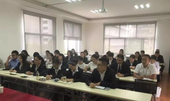 昆明保安集團(tuán)組織開(kāi)展公文寫作與行文規(guī)范培訓(xùn)